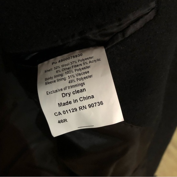 Manteau  Calvin Klein 46R extreme slim fit. Equivalent de XL très ajusté. - Picture 3 of 4